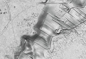 Ilustracja: Z LiDAR-em na tropie nieznanych kurhanów <br />
Cmentarzysko kurhanowe w Szwajcarii (MGGP Aero/CS)