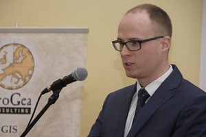 Ilustracja: Autorzy najlepszych prac dyplomowych nagrodzeni <br />
Piotr Spadarzewski, laureat I miejsca w kategorii ?prace magisterskie?