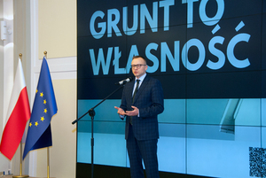 Ilustracja: Soboń o użytkowaniu wieczystym: wracamy do cywilizacji Zachodu <br />
fot. AW