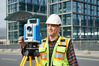 Ilustracja: Tachimetry Spectra Precision w ofercie SmallGIS-u