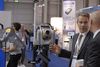Ilustracja: <b class=pic_title>Intergeo 2016: Fotogrametria</b> <br />
<br />
<b class=pic_description>Trimble SX10 to bez wątpienia jedna z ciekawszych nowości tych targów, na temat której można by napisać artykuł. W dużym skrócie to połączenie zmotoryzowanego 1-sekundowego tachimetru z opcją pomiarów fotogrametrycznych ze skanerem laserowym mierzącym do 26,6 tys. pkt/s. Spore wrażenie w pracy z instrumentem robi aż 84-krotny zoom pozwalający dostrzec nawet odległe szczegóły. Do tego instrument wyróżnia np. niewielka plamka lasera (14 mm/100 m) oraz zasięg skanowania do 600 m.</b> <br />
<br />
<b class=pic_author>fot.  Jerzy Królikowski</b><br />
<br />
