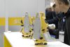Ilustracja: <b class=pic_title>Intergeo 2016: Niwelatory, tachimetry i odbiorniki GNSS</b> <br />
<br />
<b class=pic_description>South zaprezentował nową linię tachimetrów: N3, N4, N7, N8 i N9</b> <br />
<br />
<b class=pic_author>fot.  Jerzy Królikowski</b><br />
<br />
