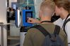 Ilustracja: <b class=pic_title>Intergeo 2019: fotogrametria</b> <br />
<br />
<b class=pic_description>Skaner Z+F Imager 5016. Hardware pozostał bez zmian, spore zmiany zaszły za to w softwarze. W nowej wersji precyzyjne składanie skanów w jedną chmurę wykonywane jest jeszcze w terenie, na tablecie, i to nawet w trudnych warunkach oświetleniowych, np. w kopalniach. Dzięki temu jeszcze przed powrotem do biura możemy być pewni, że zeskanowaliśmy to, co potrzeba</b> <br />
<br />
<b class=pic_author>fot.  Jerzy Królikowski</b><br />
<br />
