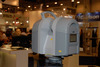 Ilustracja: <b class=pic_title>Targi INTERGEO 2013: skanery i fotogrametria</b> <br />
<br />
<b class=pic_description>Skaner Trimble TX8. Zasięg 120 m (opcja 340 m), prędkość: 1 mln pkt/s, możliwość pracy w ostrym świetle i do tego prostota obsługi ? do wyboru tylko cztery tryby skanowania</b> <br />
<br />
<b class=pic_author>fot.  Jerzy Królikowski</b><br />
<br />
