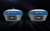 Ilustracja: <b class=pic_title>Pomiarowe nowości na Intergeo Digital 2020</b> <br />
<br />
<b class=pic_description>Oferta odbiorników GNSS-RTK włoskiej firmy Stonex rozszerzyła się o modele S990A i S980A. Modele wyróżnia m.in.: kolorowy ekran, wbudowany pochyłomierz bazujący na jednostce IMU, modem 4G, port komunikacyjny PPS (przydatny przy integracji z różnymi zewnętrznymi sensorami) czy obsługa przez interfejs WWW. Dodatkowo S980A został wyposażony w zewnętrzny port anteny GNSS co daje zwiększone możliwości instalacja przy integracji urządzeń. Z kolei S990A oferuje obsługę satelitarnych korekt Atlas.</b> <br />
<br />
<b class=pic_author>fot.  materiały producentów</b><br />
<br />
