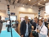 Ilustracja: <b class=pic_title>Intergeo 2022: tachimetry i odbiorniki GNSS</b> <br />
<br />
<b class=pic_description>Na stoisku firmy Leica Geosystems wielkim zainteresowaniem cieszyła się "inteligentna tyczka" AP20 AutoPole pozwalająca na kompensację wychylenia tyczki przy pomiarach tachimetrycznych</b> <br />
<br />
<b class=pic_author>fot.  Jerzy Królikowski</b><br />
<br />
